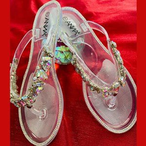 NWT Anna Clear Silver Irradescent Jelly PVC Sandal
